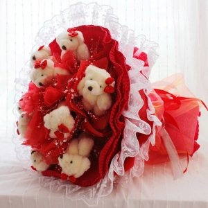 Букет из игрушек